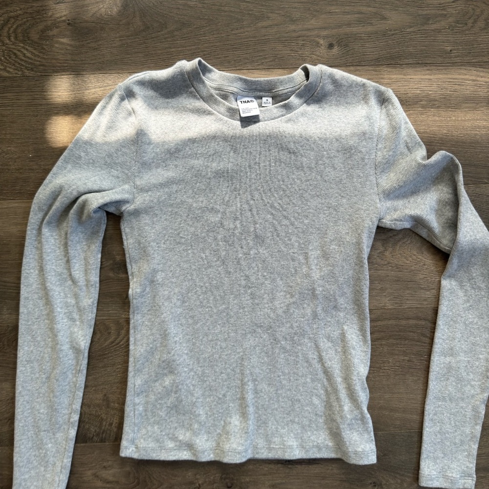 ARITZIA longsleeve